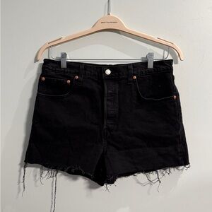 Levi’s Women’s Ribcage High Waisted Cutoff Jean Shorts | Black | Size 31